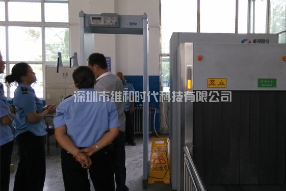 意大利啟亞(CEIA)品牌安檢門厚重的設計風格深受好評