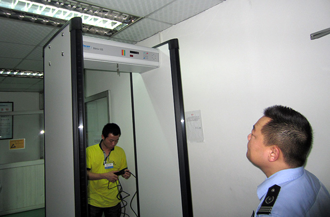 進(jìn)口安檢門的價(jià)格影響因素分析