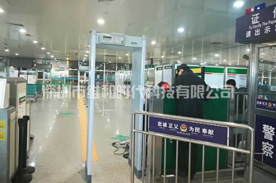 廠家技巧分享：如何選擇一臺(tái)高性價(jià)比手機(jī)安檢門 ？